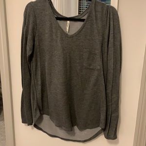 Gray long sleeve T-shirt